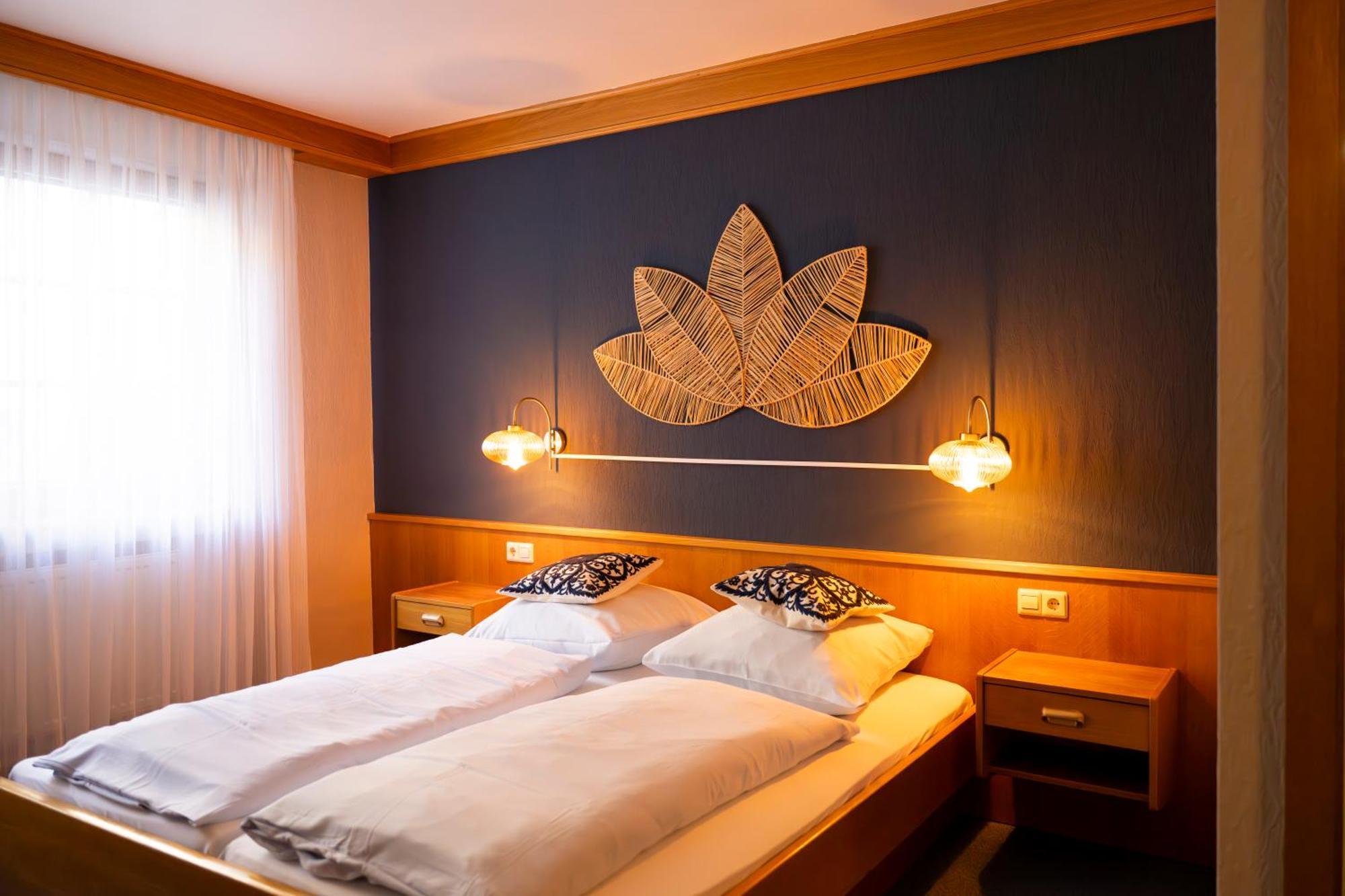 Hotel Guelser Weinstube Koblenz  Bilik gambar